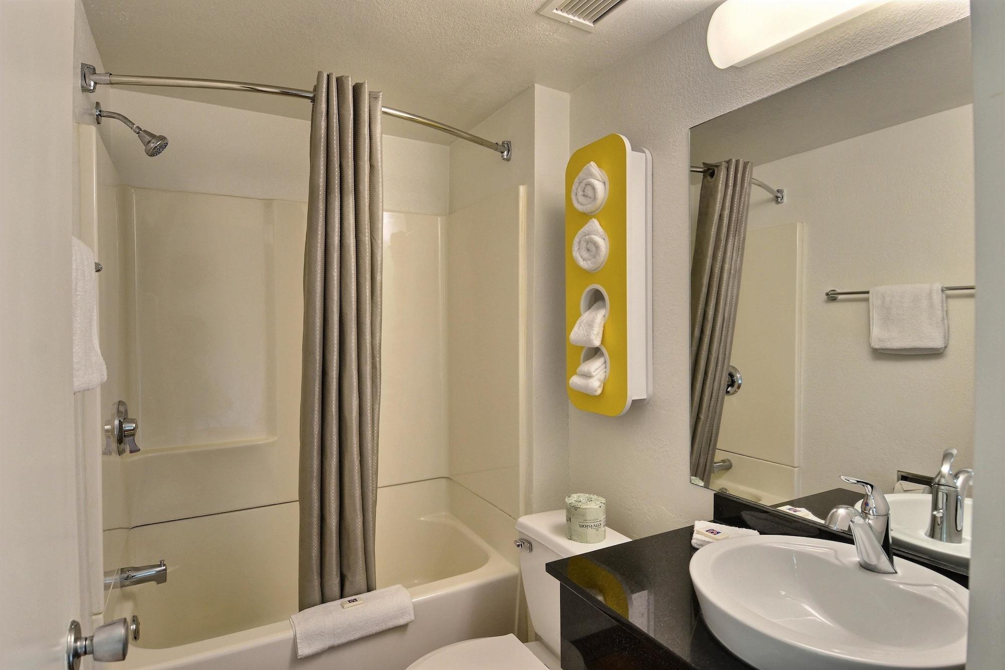 Motel 6-Danvers, Ma - Boston North Eksteriør billede
